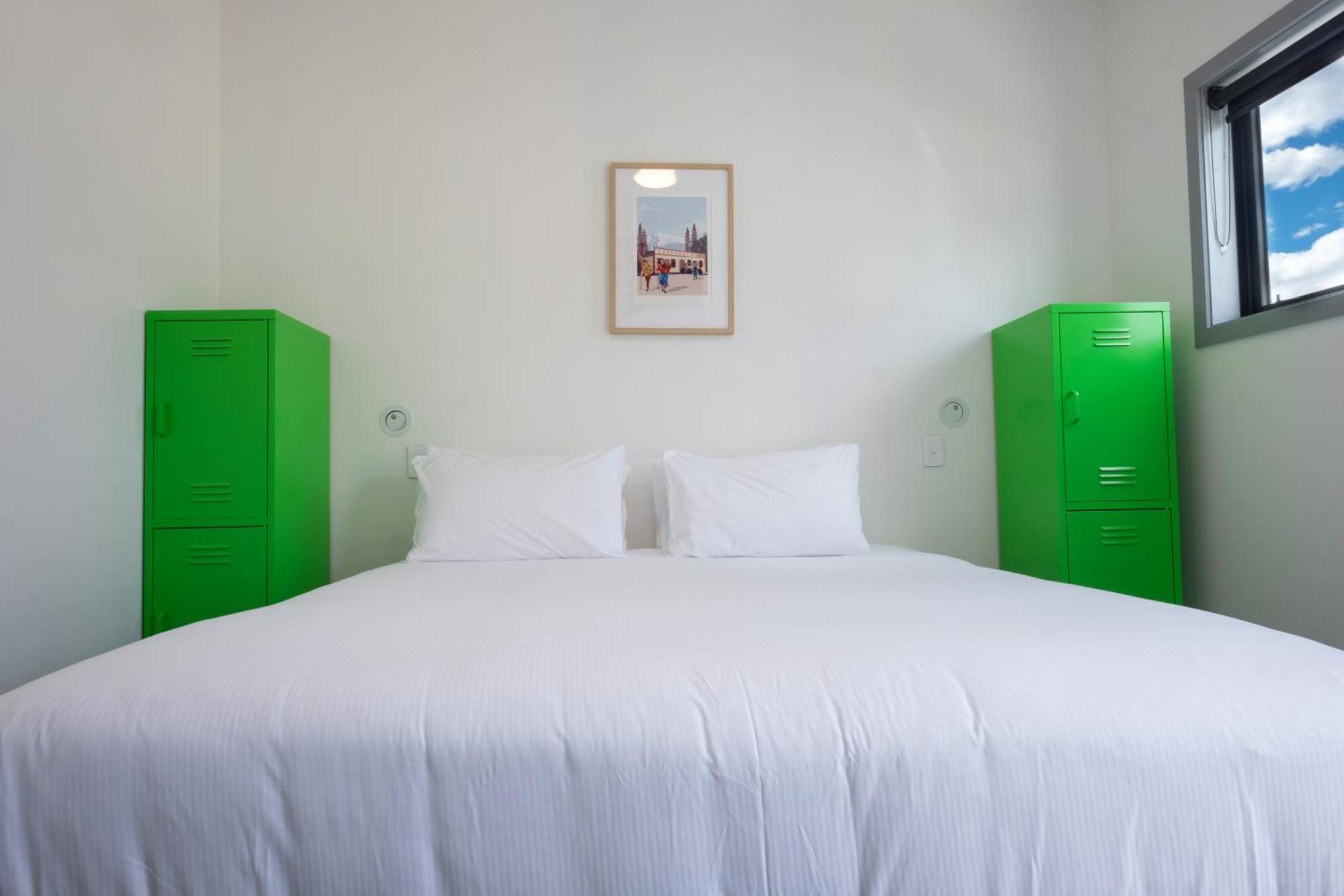 Alpine Junction Townhouse Apartments, Lodge & Hotel 瓦纳卡 外观 照片